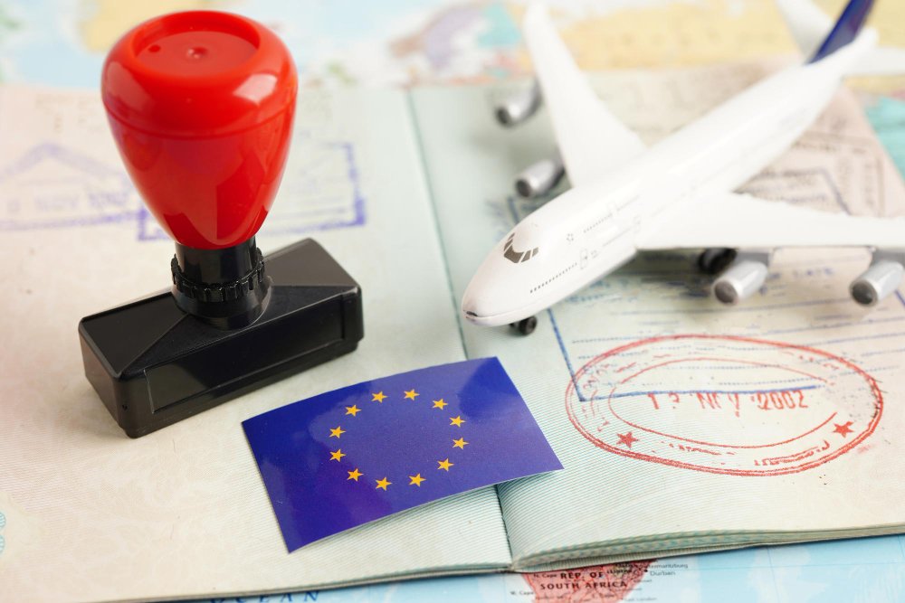 2024-schengen-visa-trends-did-moroccans-and-algerians-prefer-france-or-spain.jpg