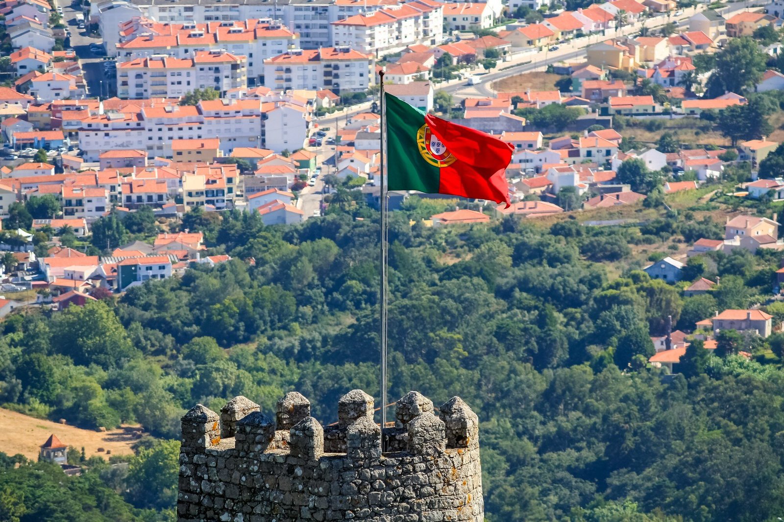 association-urges-embassies-to-address-work-visa-delays-in-portugal.jpg association-urges-embassies-to-address-work-visa-delays-in-portugal.jpg