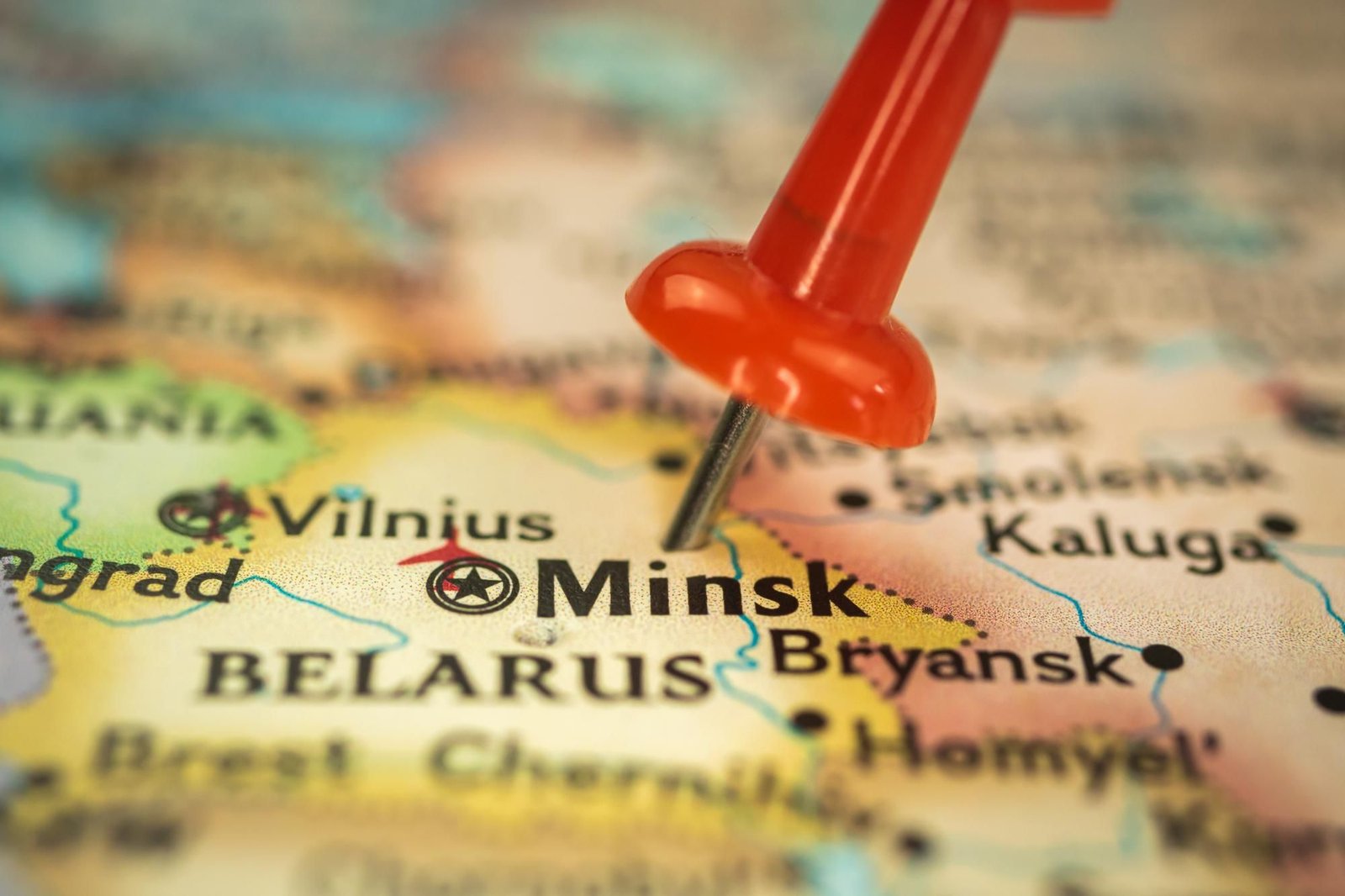 estonia-latvia-and-lithuania-to-restrict-visas-for-russian-tourists-by-mid-september