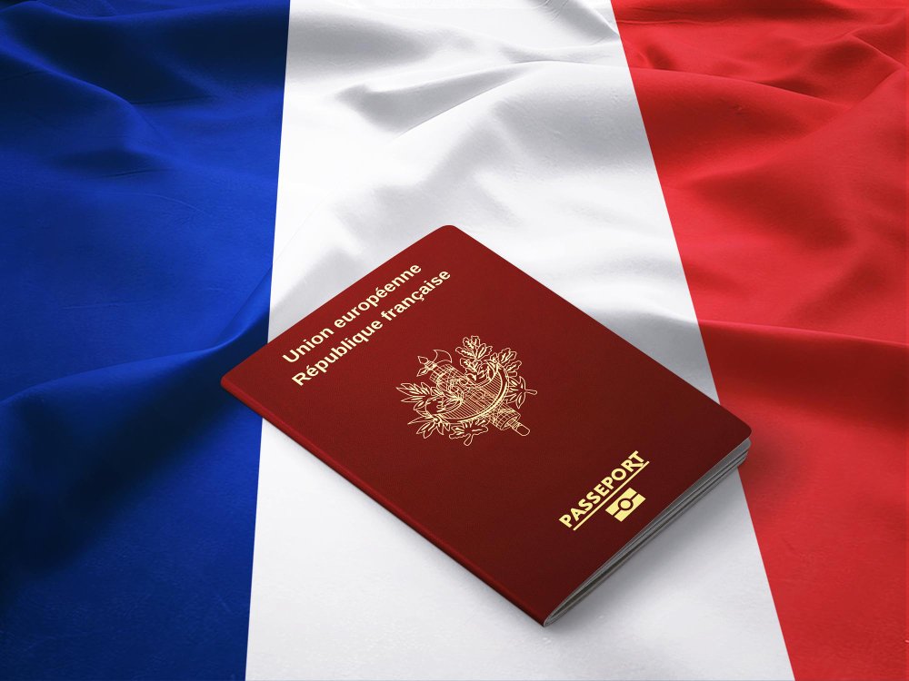 france-deports-algerian-diplomats-without-valid-visas.jpg