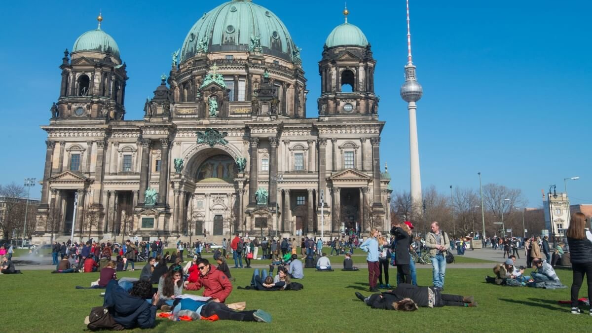 germany-still-struggling-to-accommodate-ukrainian-refugees-and-asylum-seekers germany-still-struggling-to-accommodate-ukrainian-refugees-and-asylum-seekers