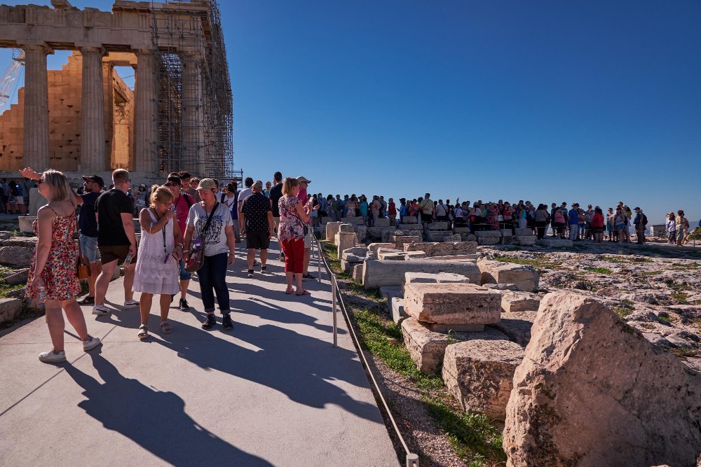 greece-raises-concerns-over-surge-in-turkish-golden-visa-property-investments.jpg