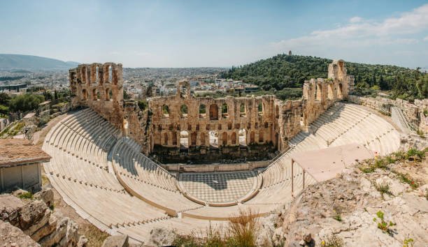 group-of-189-dutch-citizens-land-in-greece-for-a-test-holiday group-of-189-dutch-citizens-land-in-greece-for-a-test-holiday