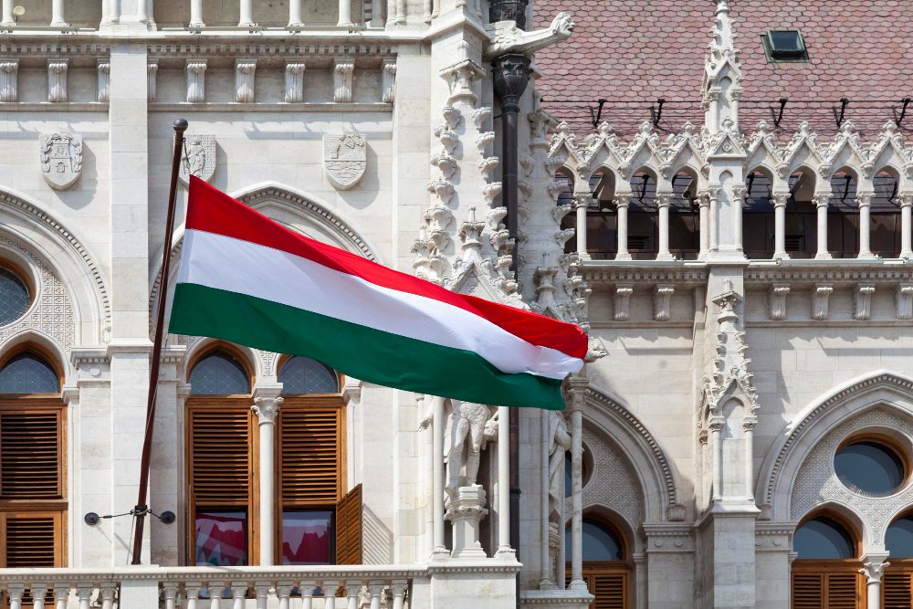 hungary-receives-over-1800-residence-permit-applications-in-under-a-year.jpg