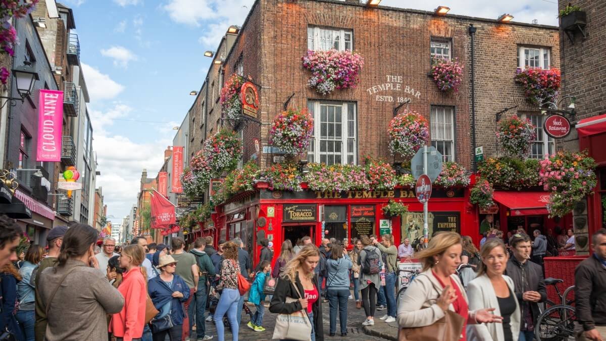 ireland-tourism-industry-should-stop-chasing-short-term-gains ireland-tourism-industry-should-stop-chasing-short-term-gains