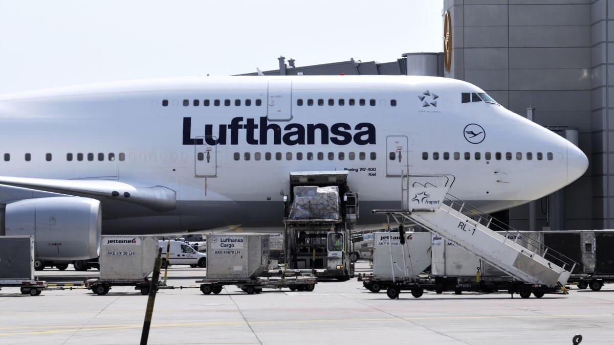 lufthansa-cancels-1000-flights-from-frankfurt-and-munich-due-to-strike lufthansa-cancels-1000-flights-from-frankfurt-and-munich-due-to-strike
