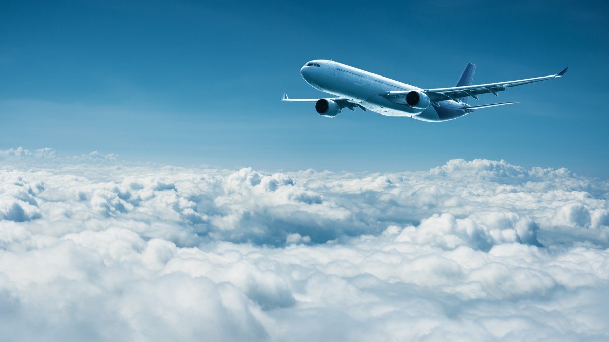 lufthansa-pilots-warn-strike-action-due-to-failed-negotiations-over-pay-dispute