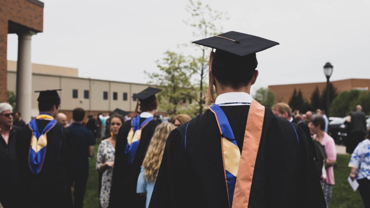 number-of-doctoral-students-in-germany-increases-by-4-in-2021 number-of-doctoral-students-in-germany-increases-by-4-in-2021