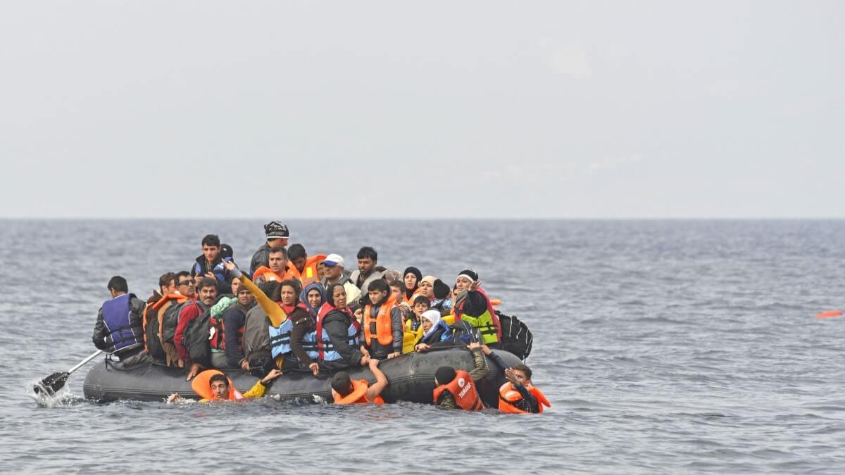 over-25000-irregular-immigrants-tried-to-cross-greek-turkish-border-in-august over-25000-irregular-immigrants-tried-to-cross-greek-turkish-border-in-august