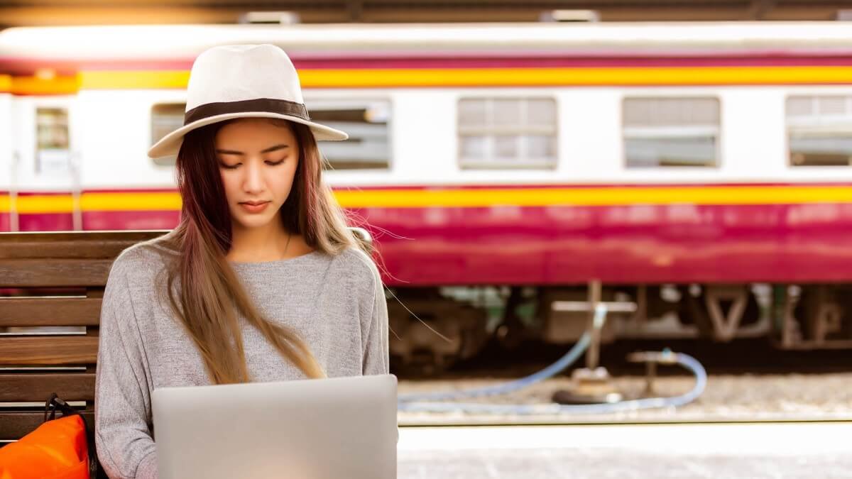 portugal-introduces-new-campaign-to-attract-digital-nomads-from-britain