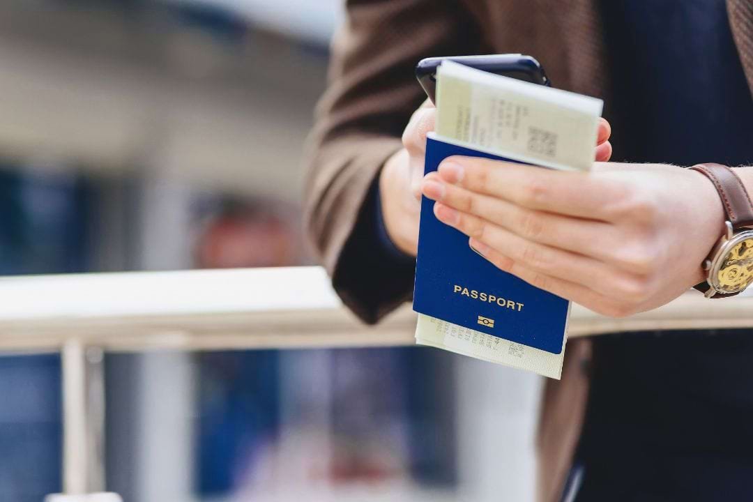schengen-visa-applicants-fed-up-with-long-waiting-times-member-states-say-they-update-the-system-reg schengen-visa-applicants-fed-up-with-long-waiting-times-member-states-say-they-update-the-system-reg