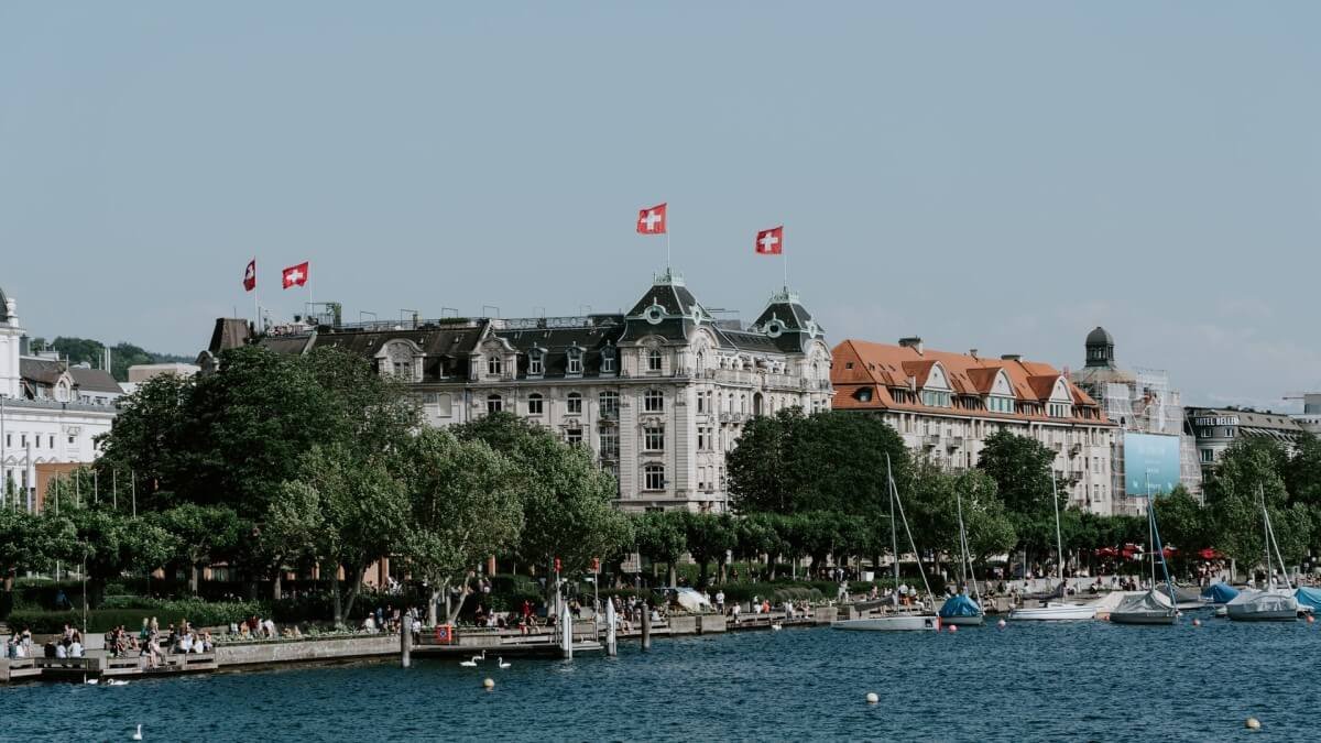 swiss-socialist-party-introduces-plan-for-switzerland-to-join-eu