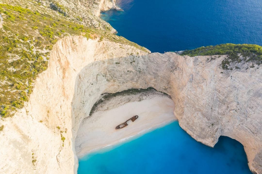 uk-france-and-germany-drove-record-tourism-revenue-growth-in-greece-last-year uk-france-and-germany-drove-record-tourism-revenue-growth-in-greece-last-year